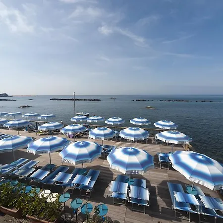 La Rotonda Sul Mare Апарт-отель 3*